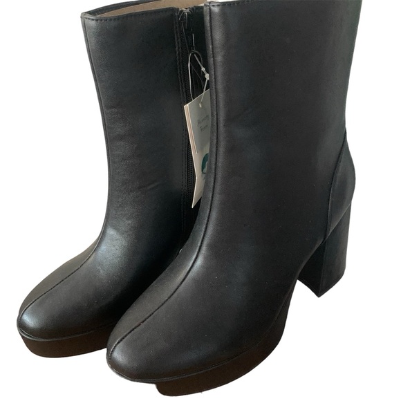 Womens A New Day Black Platform Boots for fall - Picture 2 of 4